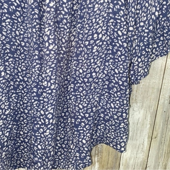 Jodifl Blue Flow Blouse - Picture 2 of 4